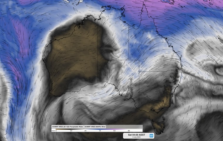 Rare 'northeast cloudband' to soak Australia this week