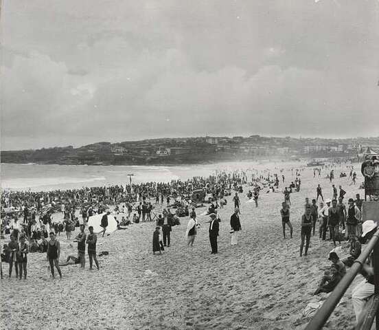 Image: Bondi Beach on a hot day. Photographed by R.P. Moore. Source: Public Domain