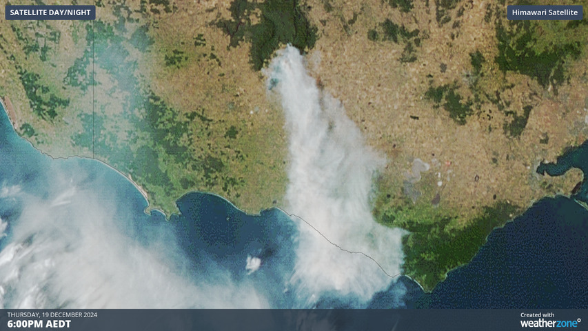 Image: The smoke plume from the bushfire in The Grampians reaches all the way to the coast. Source: Weatherzone