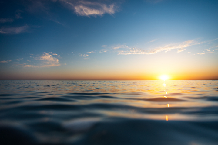 Image: Record-breaking ocean temperatures surrounded Australia in 2024. Source: iStock / sankai