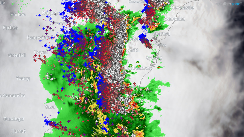 Image: Combined satellite and radar image showing the storms approaching Sydney on the evening of Wednesday, January 15, 2025. Source: Weatherzone