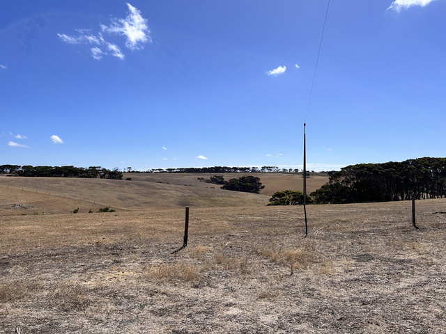 Image: Kangaroo Island, south of Adelaide, has had less than 1mm of rain in 2025 to date. Source: iStock/KKKvintage